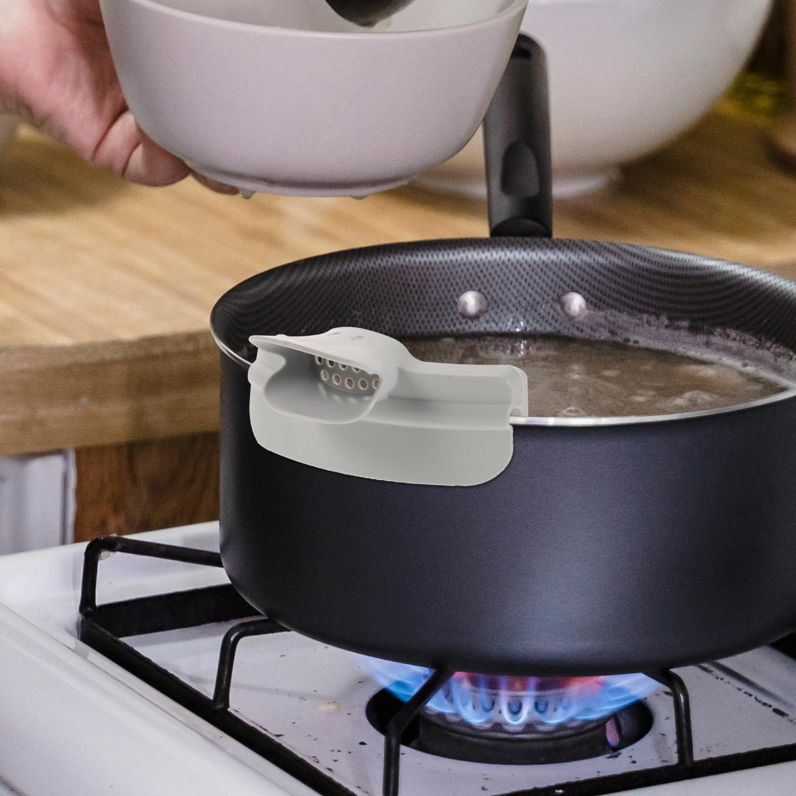 Kitchen Gadgets Pasta - 2 Stück Silikon-Topfkanten-Ausgießtrichter, auslaufsicherer Clip-On-Sieb für